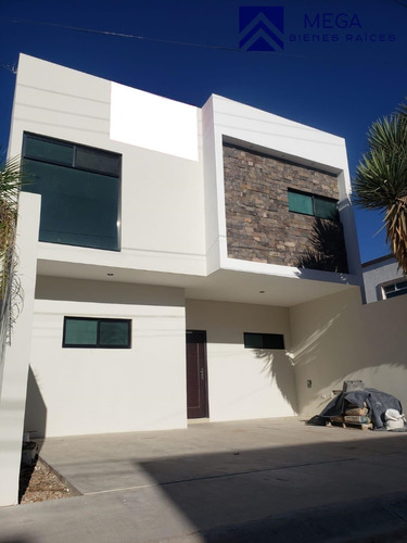 Casa En Venta En Fracc. Brisas Diamante Durango