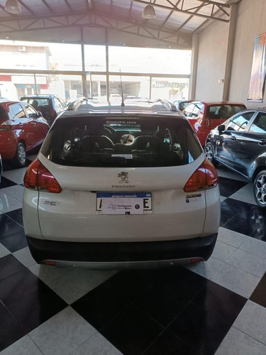 Imagen 5 de 9 de Peugeot 2008 Feline 1.6
