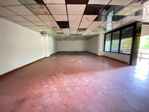 Imagen 7 de 15 de Se Vende Local Comercial En Prados Del Este - 508m²