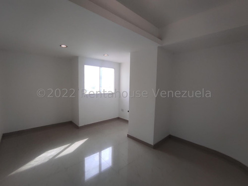 Imagen 3 de 16 de Casa En Venta Centro Maracay 22-2778 Hc