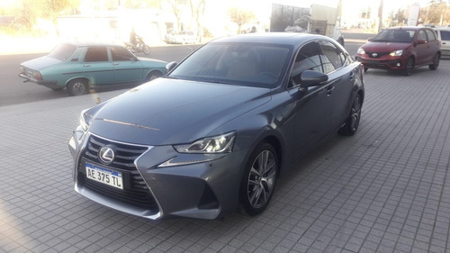 Imagen 12 de 15 de Lexus Is300h Luxury