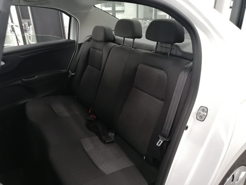 Imagen 9 de 9 de Peugeot 301 Active 1.6hdi 92hp Man 5vel (bandera)