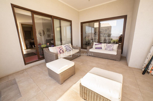 Increíble Vista 3d/3b + Servicios/salida A Vitacura