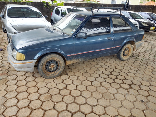 Imagem 2 de 5 de Ford Escort Hobby
