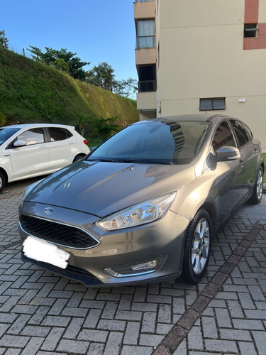 Imagem 1 de 14 de Ford Focus