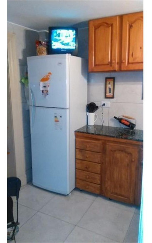 Avellaneda Centro Tipo Casa 1er. Piso Al Frente Entrada Inde