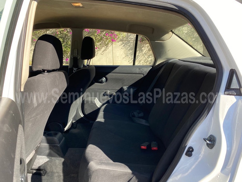 Imagen 7 de 15 de Nissan Tiida 2016 Sense Estandar Clima Excelente Estado