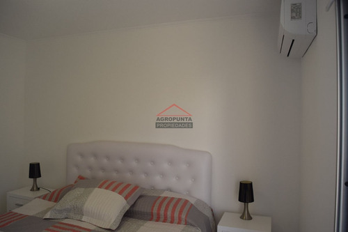 A Pasos De Playa Brava Con Servicios- Ref: 2865