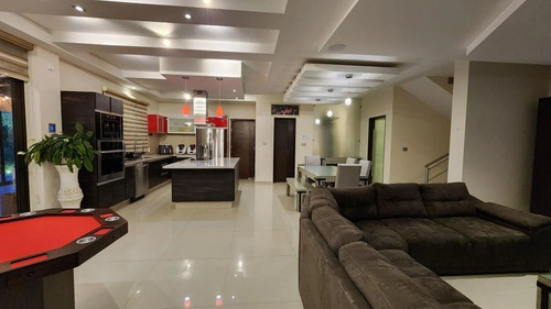 Exclusiva Casa En Venta - Residencial Hacienda San Antonio, Metepec