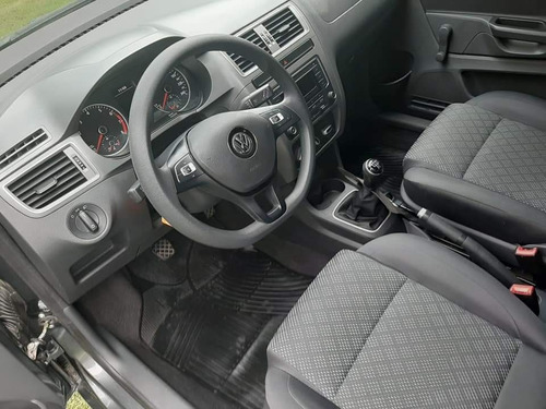 Volkswagen Suran 1.6 Comfortline 101cv 2016