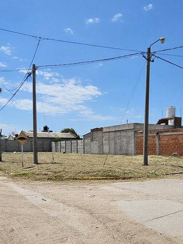 Vendo Terreno 10 X 30. Las Higueras, Cba. Usd 21.000.