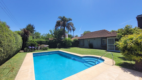 Casa A La Venta En Country Las Lajas