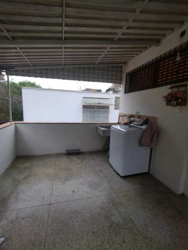 Imagen 16 de 17 de Se Alquila Casa 150m2 3h/3b/2p El Cafetal 5430