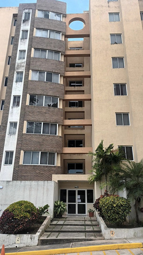 Douglas Rivero Alquila Apto En Puerta Real Dr