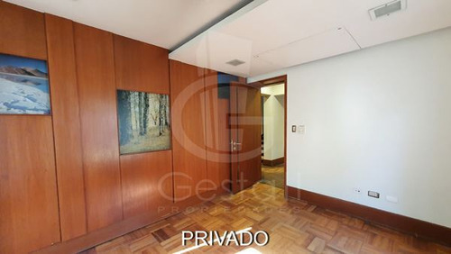 Oficina En Venta En Providencia, 25 Privados-7 Baños-10 Est.