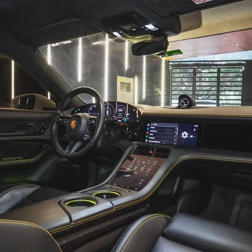 Porsche Taycan Turbo 2020