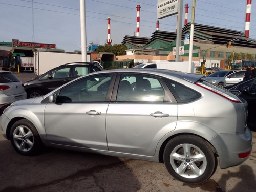 Imagen 7 de 13 de Ford Focus Guia 2.0 5 Puertas