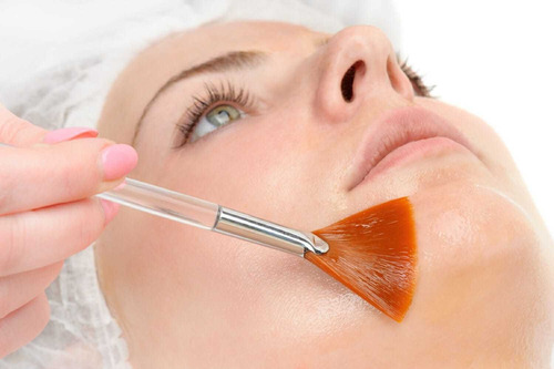 Imagen 3 de 5 de Limpieza De Cutis Peeling Mascara Retinol Q10 Fototerapia
