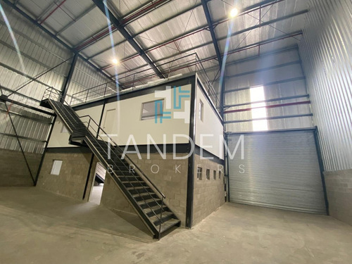 Imagen 5 de 12 de Excelente Galpón Con Oficinas Y Vestuarios A Estrenar En Parque Industrial A Mts De Panamericana!