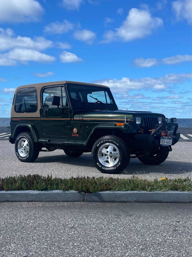 Imagen 2 de 25 de Jeep Wrangler Sahara