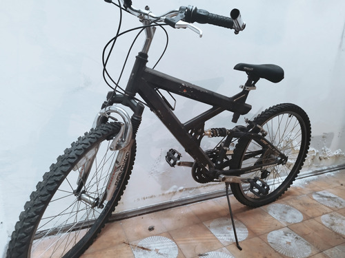 Vendo Bicicleta Negra Rin 26