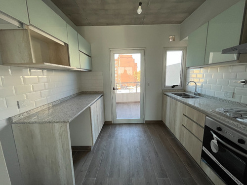 Imagen 14 de 30 de Duplex 3 Amb A Estrenar Con Patio Y Parrilla