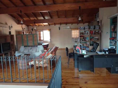 Imagen 18 de 30 de Excelente Propiedad 4 Amb. S/l 10x28m² Con Fdo. Libre C/quincho - Ramos Mejia