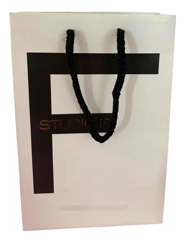 Imagen 1 de 1 de Bolsa Marca Studio F Ideal Para Regalo Tamaño Pequeño