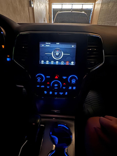 Jeep Grand Cherokee 3.6 Limited Lujo 4x2 Mt
