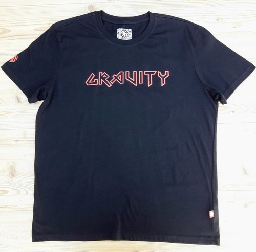 Polera Musculosa Gravity Polera Musculosa Gravity