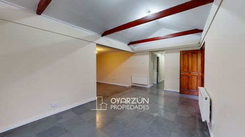 Casa En Venta De 4 Dormitorios 2 Baños 2 Estacionamientos