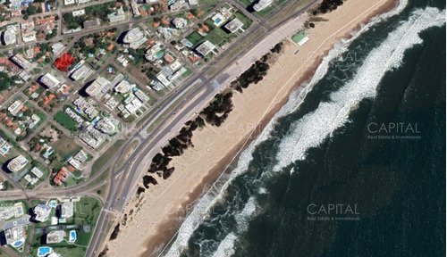 Terreno En Venta, Playa Brava, Punta Del Este.