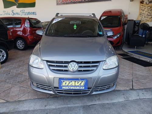 Imagem 2 de 9 de Volkswagen Fox