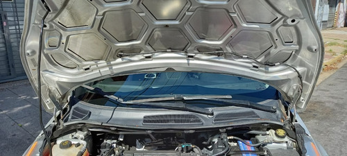 Ford Fiesta Kinetic Design Titanium