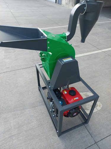 Imagen 4 de 5 de Molino De Martillo, 7,5 Hp Bencinero - Ademaq Maquinarias