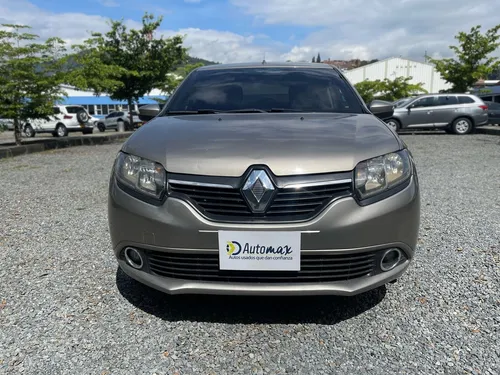 Renault Logan 1.6 Privilege / Intens