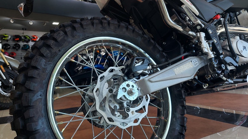 Imagen 16 de 21 de Motomel Xmm 250 0km