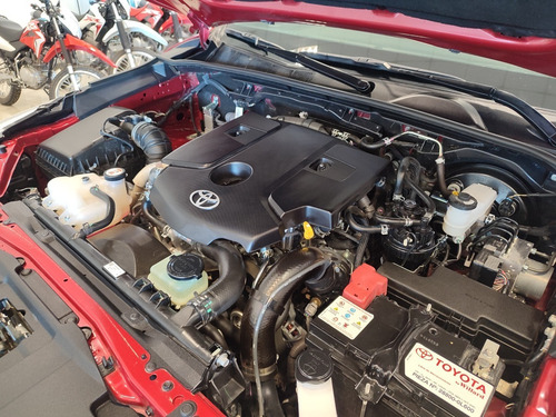 Imagen 8 de 24 de Toyota Hilux Srx 4x4 Mt