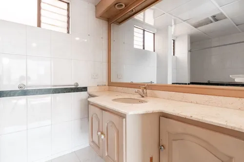 Apartamento En Venta En Chicó Navarra. Cod V6821