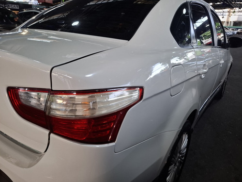 Fiat Grand Siena 1.6 MPI ESSENCE 16V FLEX 4P MANUAL