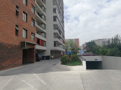 Excelente Departamento Ubuicado En Cfrescente Errazuriz 401