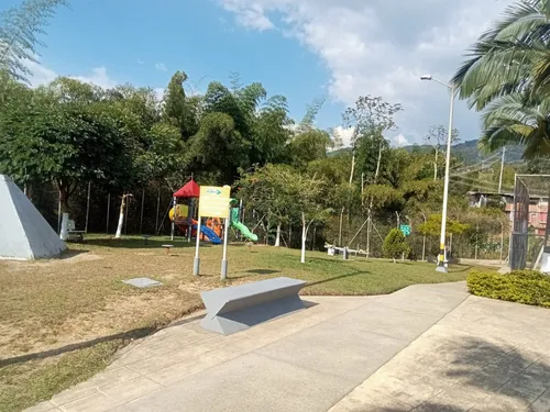 Conjunto Cerrado, Villas De La Pradera