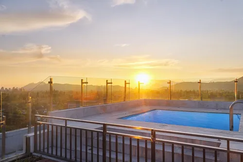 Vende Penthouse Vista Despejada Al Oriente