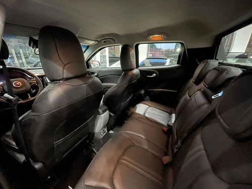 Imagem 9 de 10 de Fiat Toro 2.4 16v Multiair Flex Volcano At9