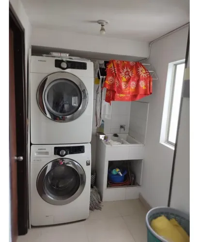 Apartamento En Venta La Flora P10 100m2 3hb 3bñ 2pqlinea Dp