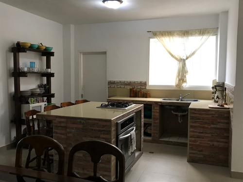 Imagen 6 de 19 de Venta De Casa En Urbanizacion Villa Fresca Carrizal Edo. Miranda