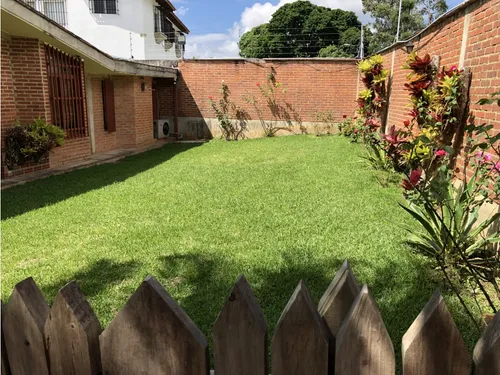 Casa En Venta - La Lagunita