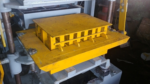 Imagen 4 de 4 de Máquina De Block Hidraulica