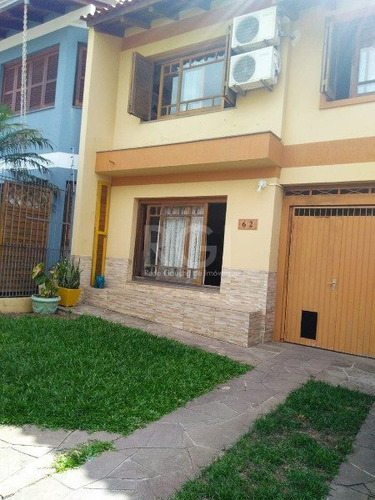 Casa Em Espírito Santo Com 4 Dormitórios - Mi4400