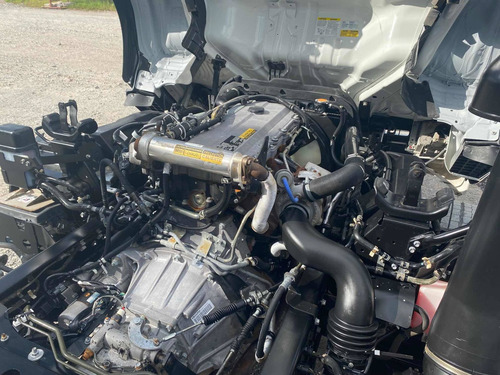Imagen 11 de 15 de Isuzu Elf 600 H 2015 Chasis Cabina